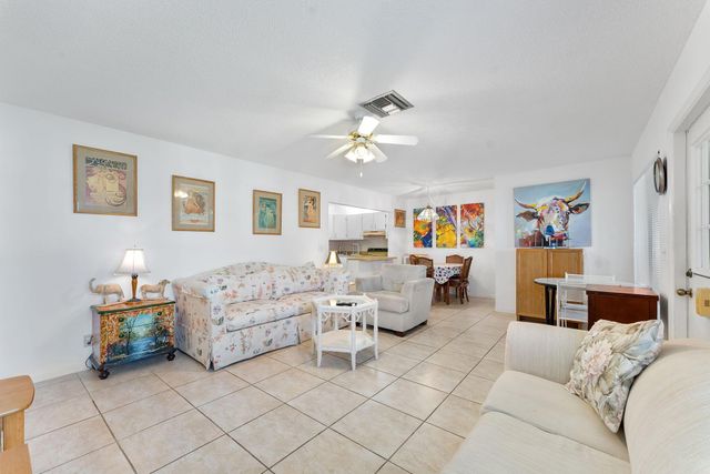 5927 La Pinata Boulevard A-2, Greenacres, FL 33463