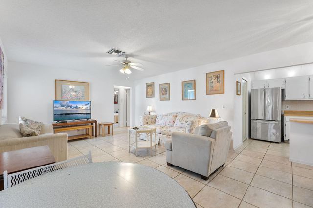 5927 La Pinata Boulevard A-2, Greenacres, FL 33463