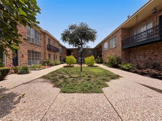 2503 Mccue Road 5, Houston, TX 77056
