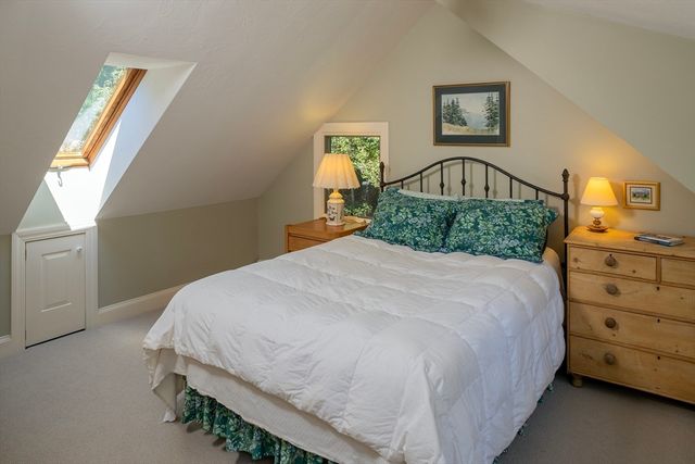 315 Church St, Duxbury, MA 02332