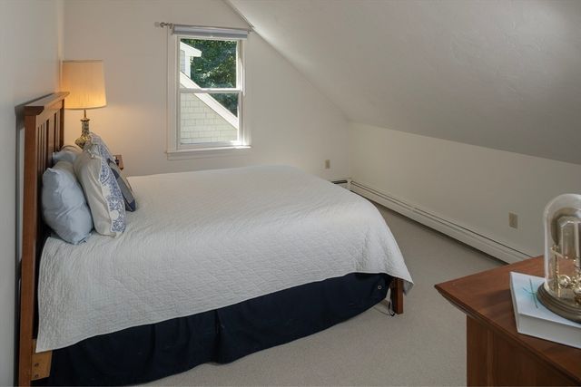 315 Church St, Duxbury, MA 02332