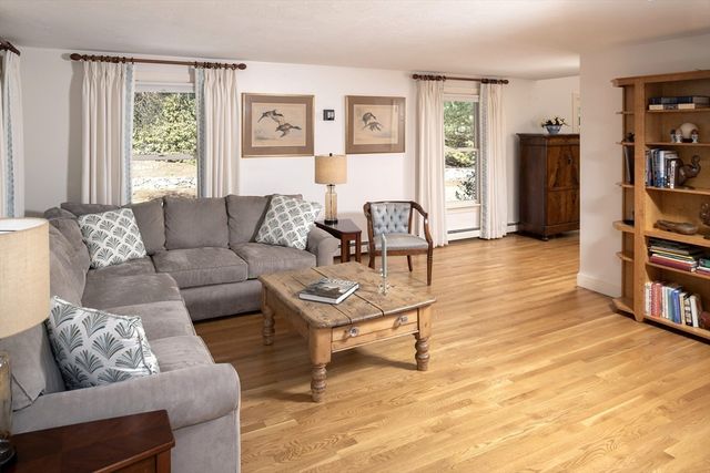 315 Church St, Duxbury, MA 02332