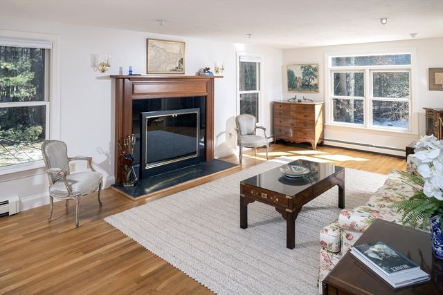 315 Church St, Duxbury, MA 02332