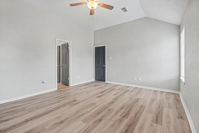 601 Wisdom Drive, Deer Park, TX 77536