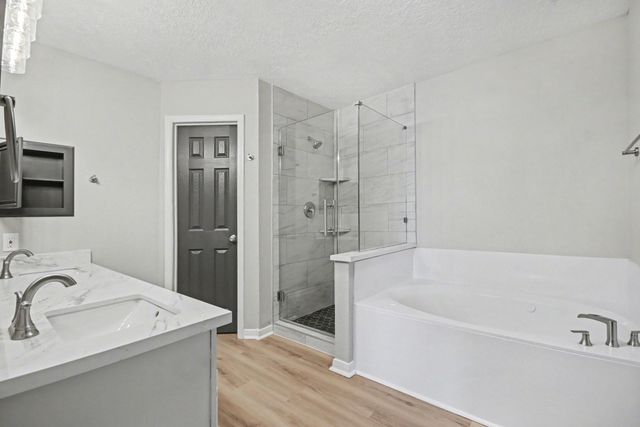 601 Wisdom Drive, Deer Park, TX 77536