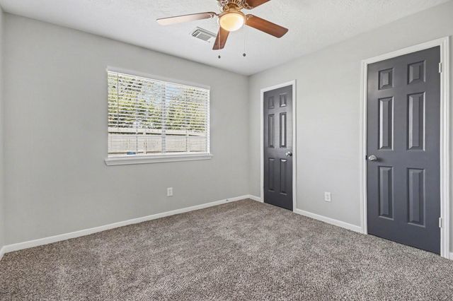 601 Wisdom Drive, Deer Park, TX 77536