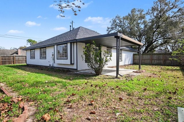 601 Wisdom Drive, Deer Park, TX 77536