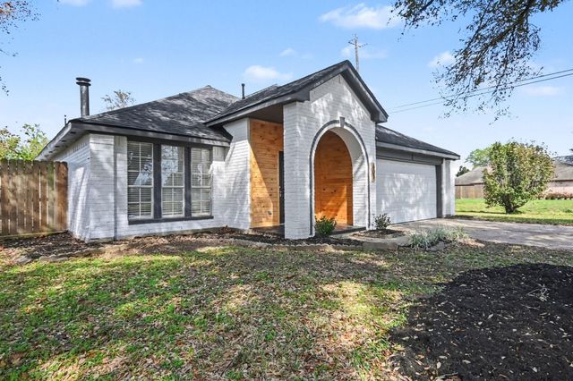 601 Wisdom Drive, Deer Park, TX 77536