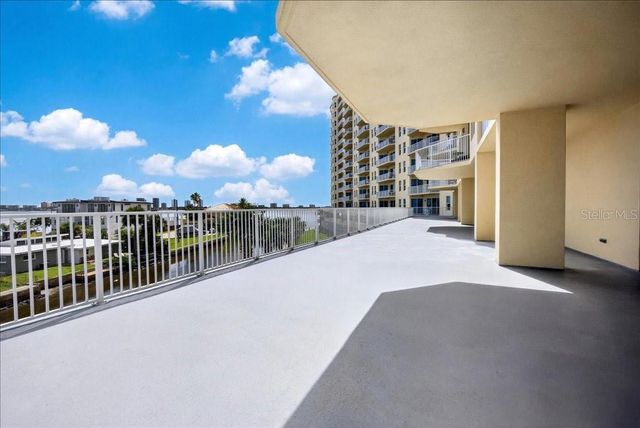 2801 S RIDGEWOOD AVENUE 806, South Daytona, FL 32119