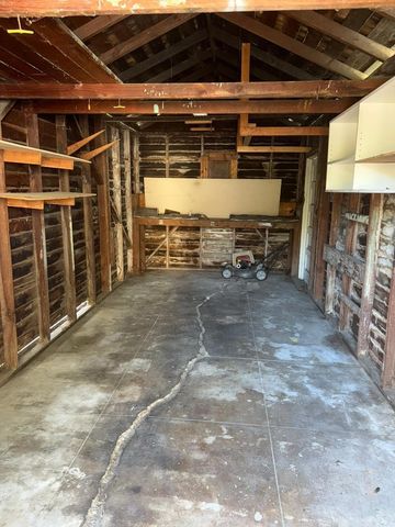 22 Willow Street, Salinas, CA 93901