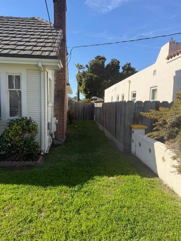 22 Willow Street, Salinas, CA 93901