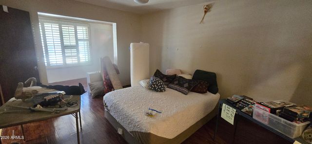 2631 E VISTA Drive, Phoenix, AZ 85032