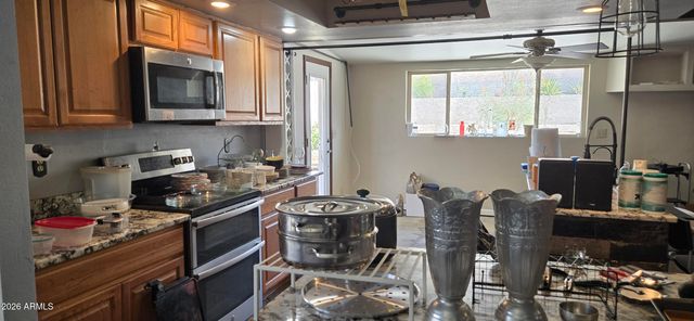2631 E VISTA Drive, Phoenix, AZ 85032
