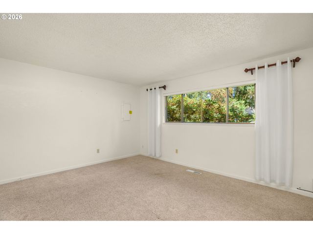 7480 Sw KIMBERLY Ct, Beaverton, OR 97008
