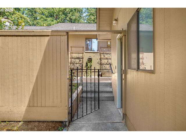 7480 Sw KIMBERLY Ct, Beaverton, OR 97008