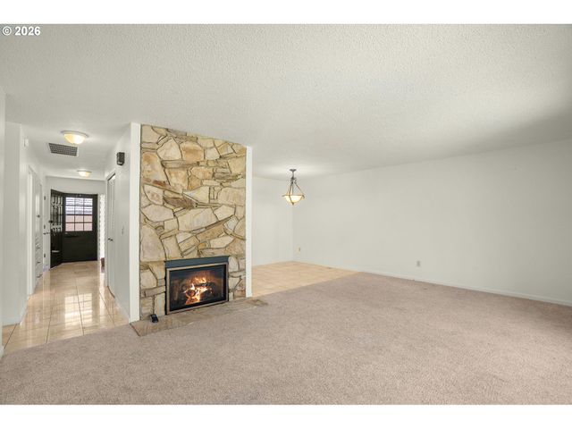 7480 Sw KIMBERLY Ct, Beaverton, OR 97008
