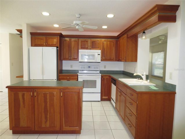 3132 BRUNSWICK CIRCLE, Palm Harbor, FL 34684