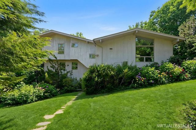 27 Atterbury Road, Southampton, NY 11968