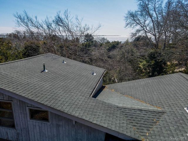 27 Atterbury Road, Southampton, NY 11968