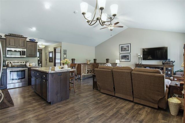 1720 Timber Trail, Chippewa Falls, WI 54729