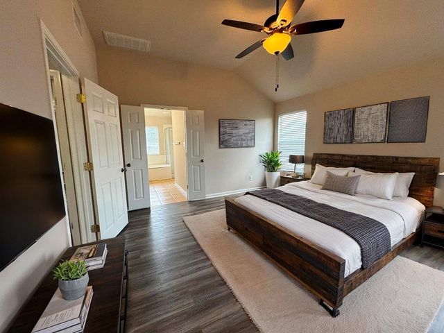 285 Amber Ash DR, Kyle, TX 78640