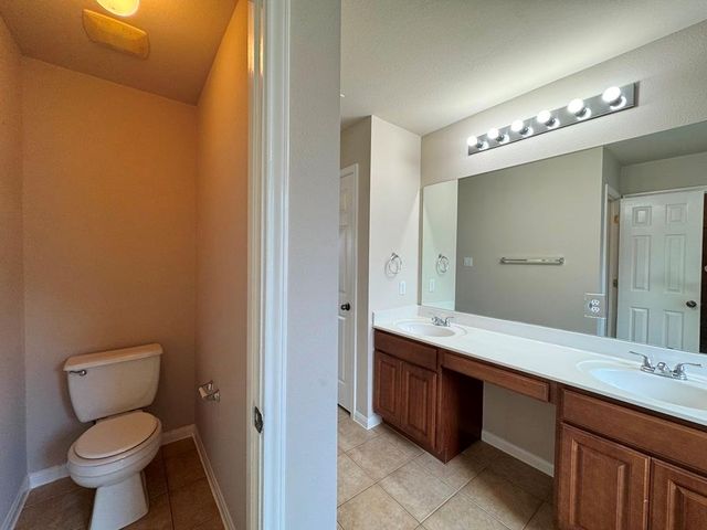 285 Amber Ash DR, Kyle, TX 78640