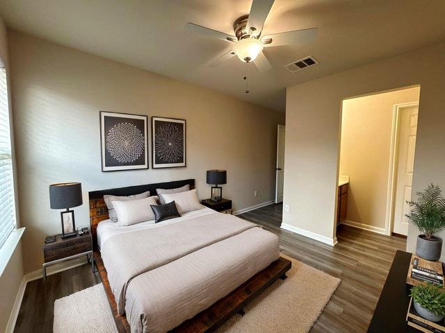 285 Amber Ash DR, Kyle, TX 78640