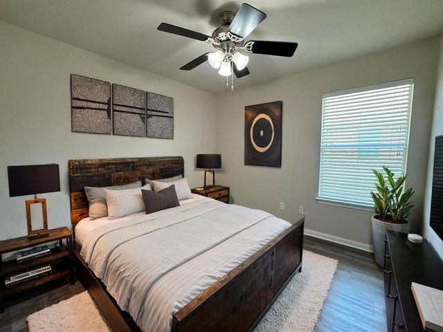 285 Amber Ash DR, Kyle, TX 78640