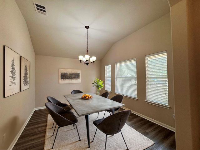 285 Amber Ash DR, Kyle, TX 78640