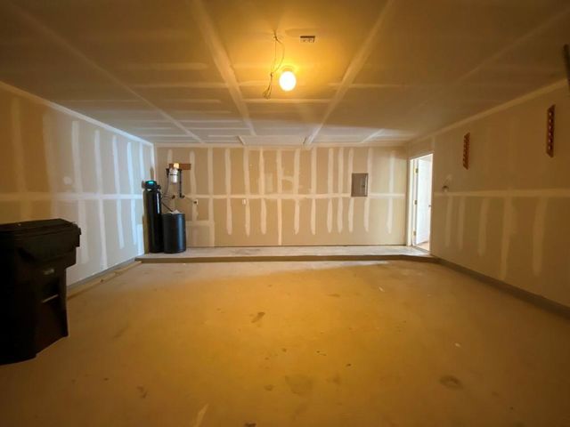 285 Amber Ash DR, Kyle, TX 78640