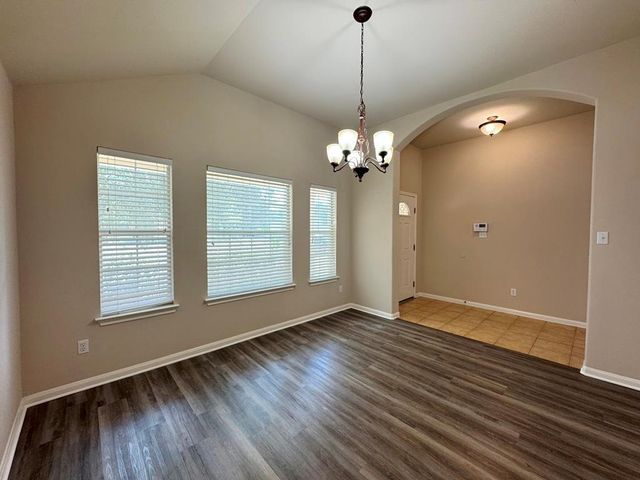 285 Amber Ash DR, Kyle, TX 78640