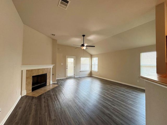 285 Amber Ash DR, Kyle, TX 78640