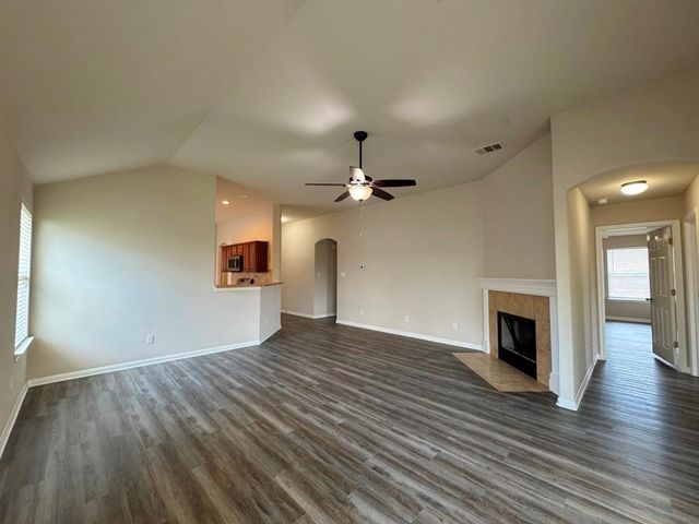 285 Amber Ash DR, Kyle, TX 78640
