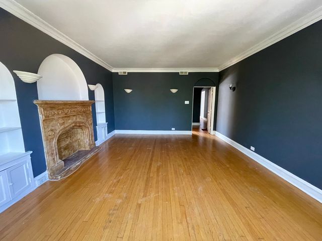 7932 S KINGSTON Avenue 3S, Chicago, IL 60649