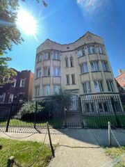 7932 S KINGSTON Avenue 3S, Chicago, IL 60649