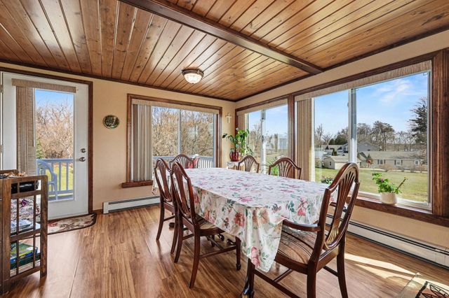 828 Reunion Avenue, Fremont, MI 49412