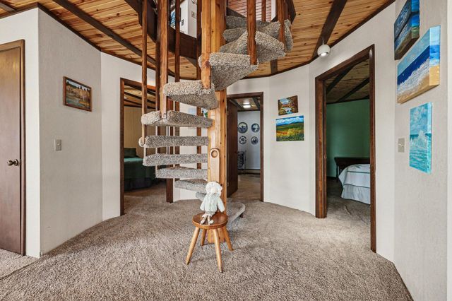 828 Reunion Avenue, Fremont, MI 49412