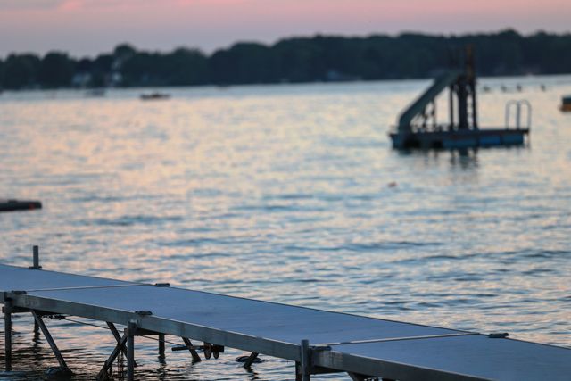 828 Reunion Avenue, Fremont, MI 49412