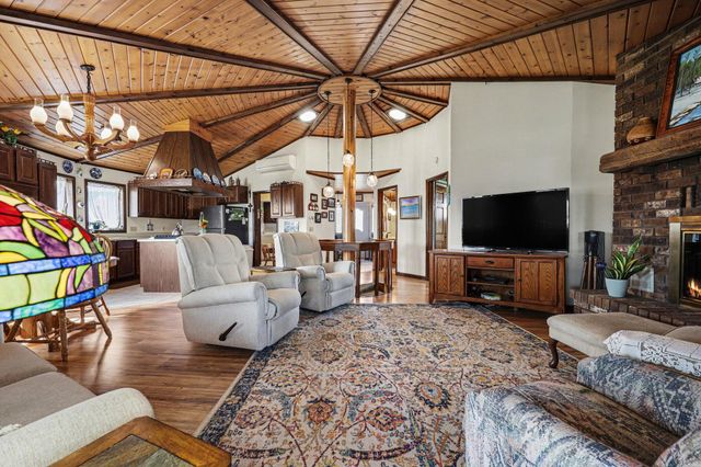 828 Reunion Avenue, Fremont, MI 49412