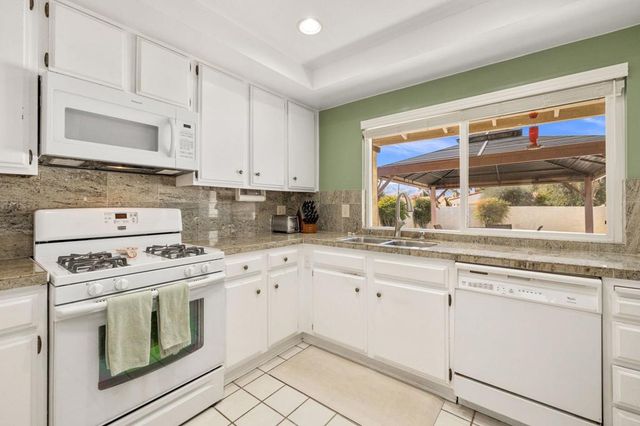 76771 Oklahoma Avenue, Palm Desert, CA 92211