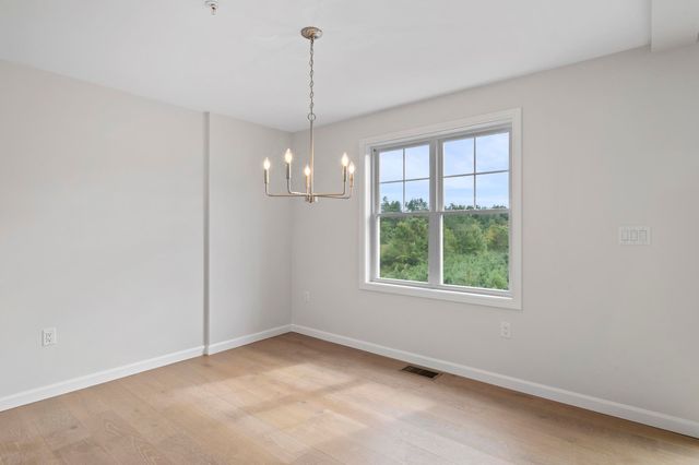 3 Autumn Lane, Raymond, NH 03077