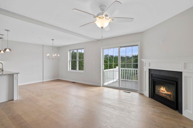 3 Autumn Lane, Raymond, NH 03077