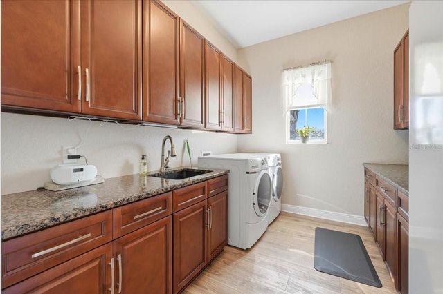 149 LAYNEWADE ROAD, Polk City, FL 33868