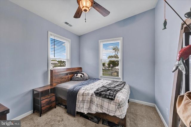 521 RIVERSIDE DRIVE, Essex, MD 21221