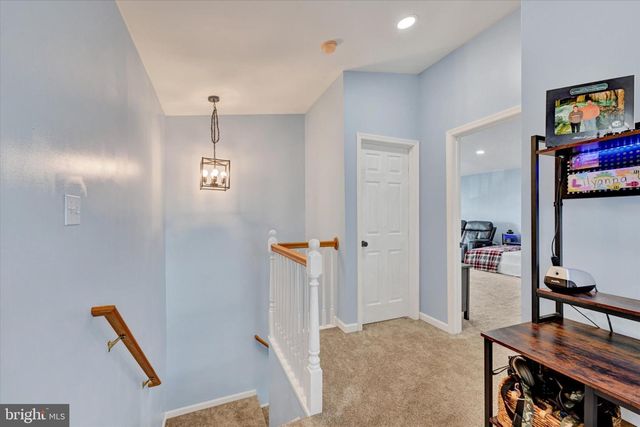 521 RIVERSIDE DRIVE, Essex, MD 21221