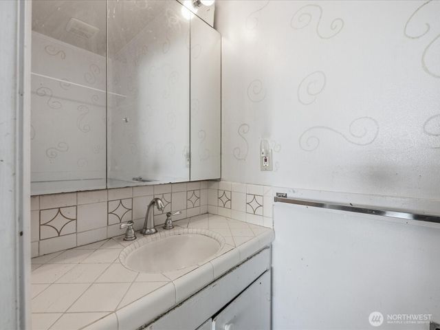 6202 83rd Street SW, Lakewood, WA 98499
