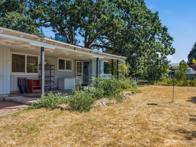 6202 83rd Street SW, Lakewood, WA 98499