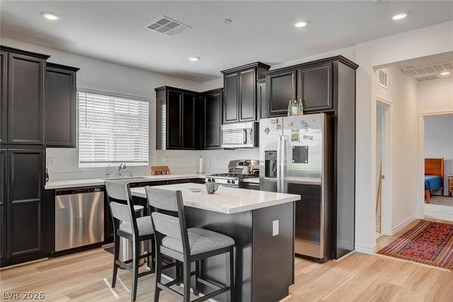 7330 North Decatur BLVD 6, Las Vegas, NV 89131