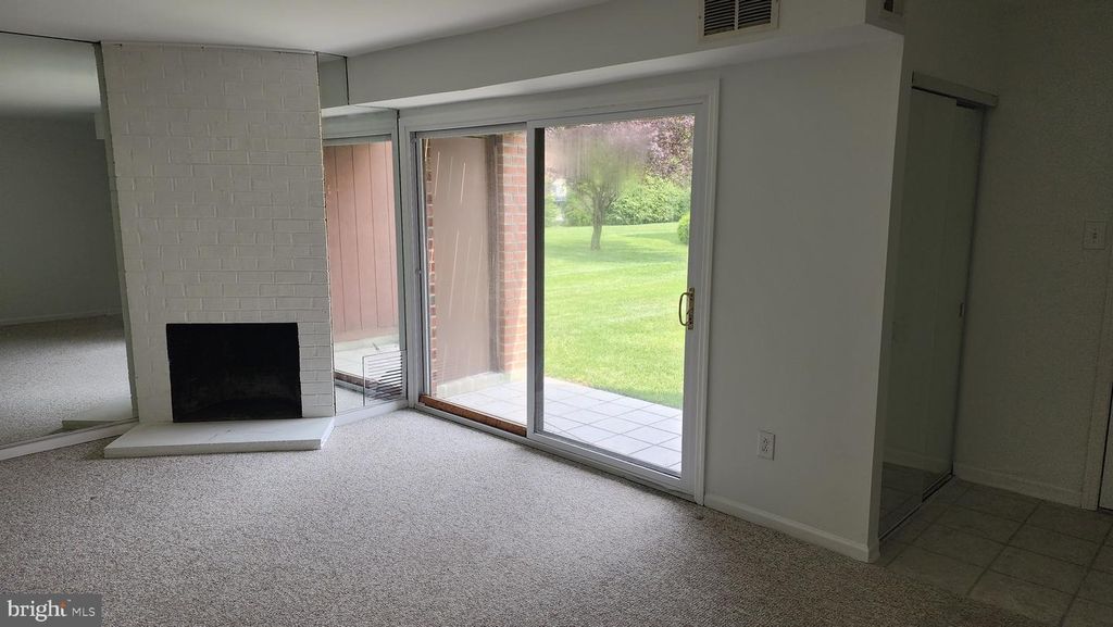 11 SHORE RD #7D, Somers Point, NJ 08244