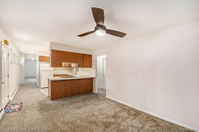 4212 Greendale Avenue, West Bloomfield, MI 48323